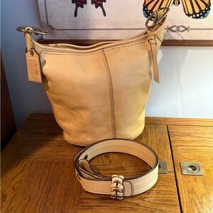 Coach HTF Bleecker Duffle Bucket Bag in Natural Camel Color Vachetta Leather